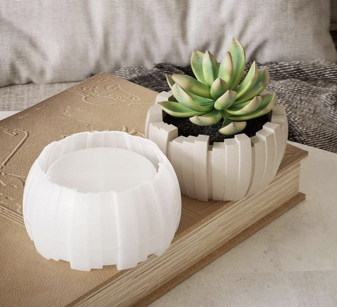 segmental planter mold