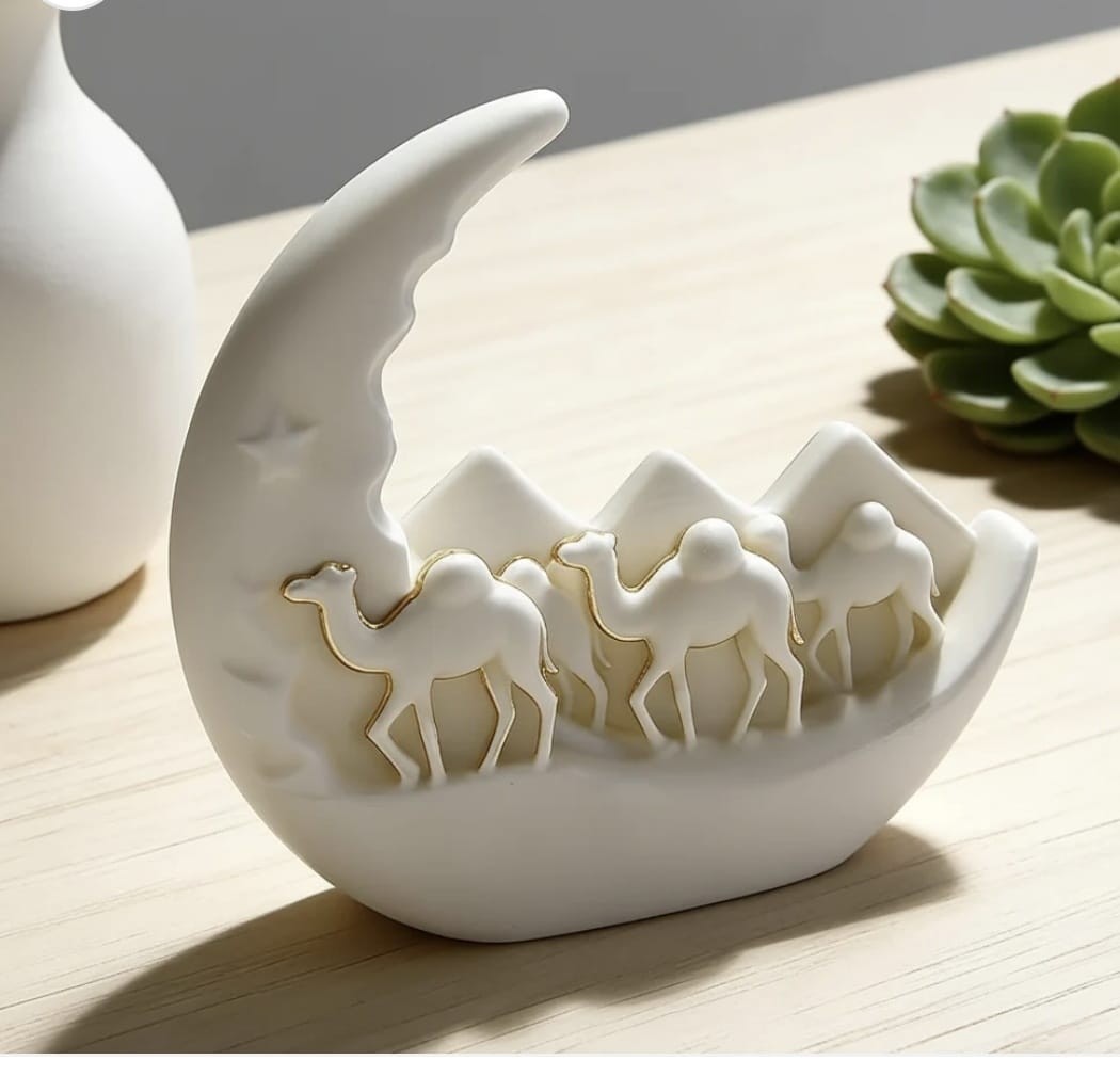 Moon camel mold