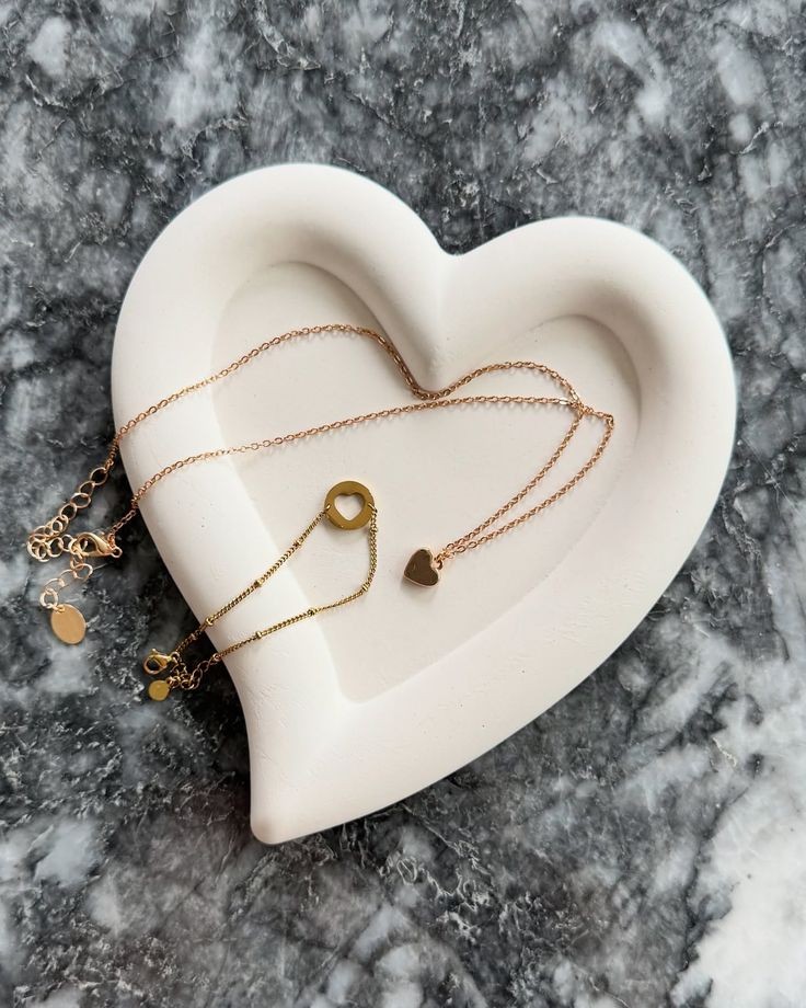 Heart tray product
